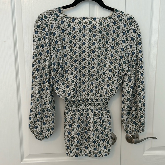 Boho inspired Max Studios Top - Size Small - Picture 2 of 3